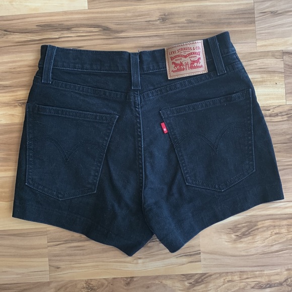 Levi Strauss Black Denim Shorts - Picture 2 of 5